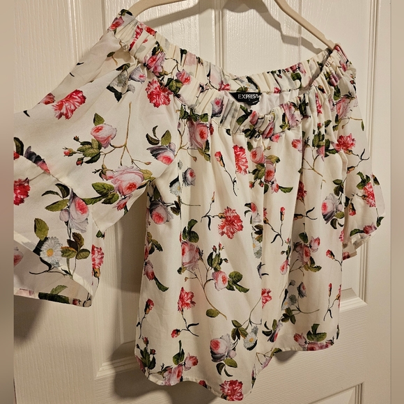 Express Floral Blouse-Small - Picture 5 of 5